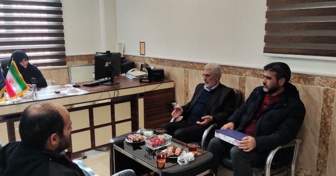دیدار مدیر ستاد اقامه نماز با مدیر حوزه های علمیه خواهران استان اردبیل