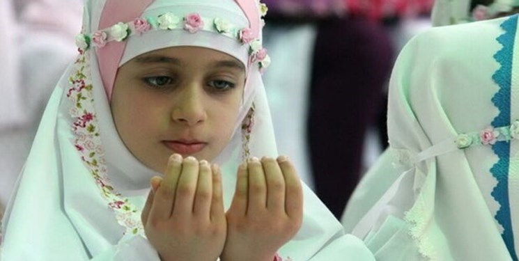 نواختن زنگ نماز در مدارس گلستان