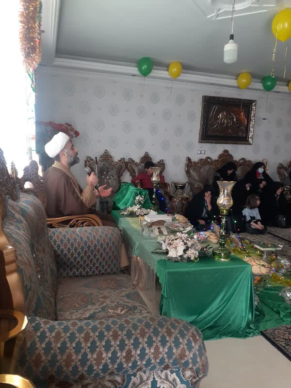 نشست مدیرستاد اقامه نماز با بانوان یاور نماز استان
