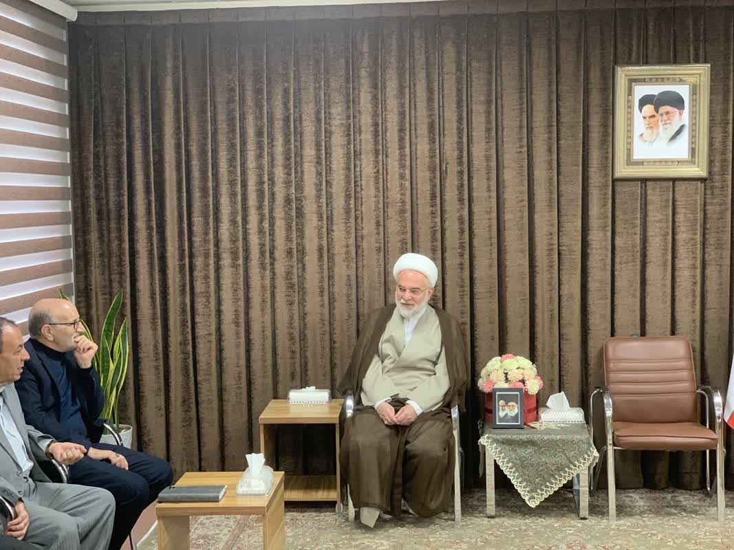 دیدار مدیر ستاد اقامه نماز با نماینده ولی فقیه در استان کردستان