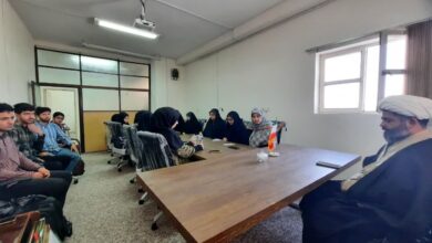 برگزاری کرسی آزاد اندیشی با موضوع نماز توسط دانشجویان کانون نماز دانشگاه یزد
