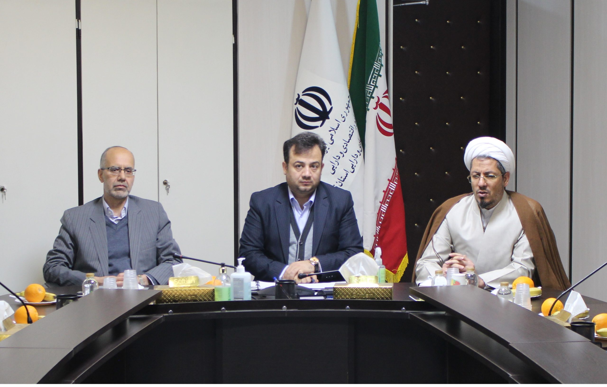 جلسه هماهنگی مدیران دستگاه‌های تابعه وزارت اقتصاد و دارایی قم