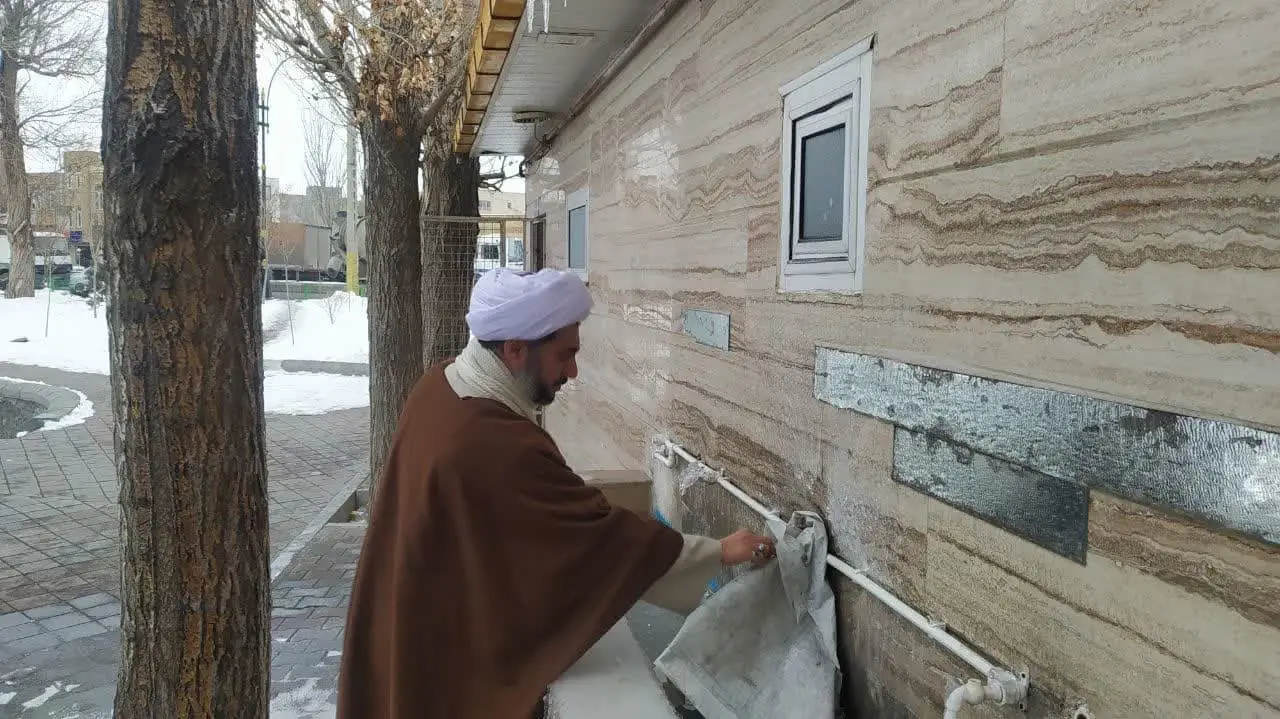 بازدید سرزده از نمازخانه های بین راهی