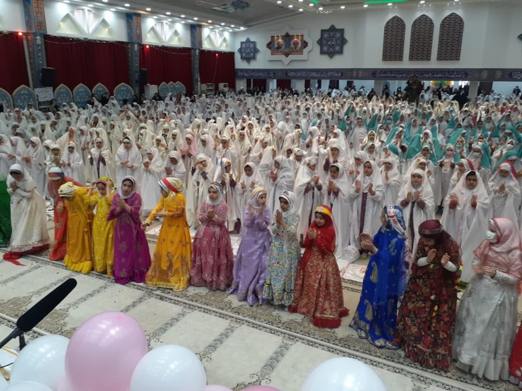 جشن تکلیف دانش آموزان دختر در کهگیلویه وبویر احمد