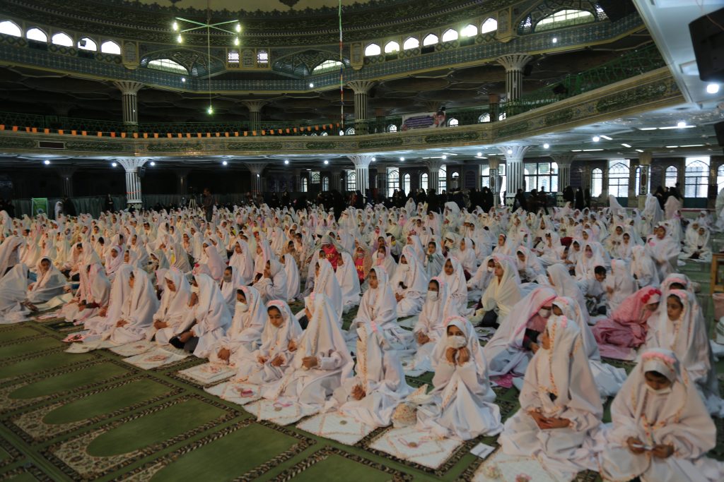 گزارش تصویری مراسم جشن تکلیف دانش آموزی در مصلی امام خمینی(ره) شهرکرد