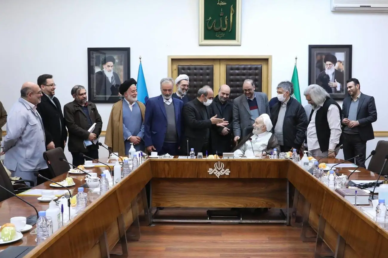 دیدار رئیس سازمان صدا و سیما با حجت الاسلام قرائتی