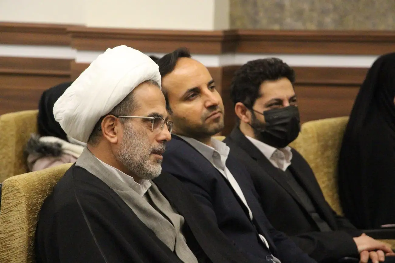 نویسندگان مددجوی کمیته امداد