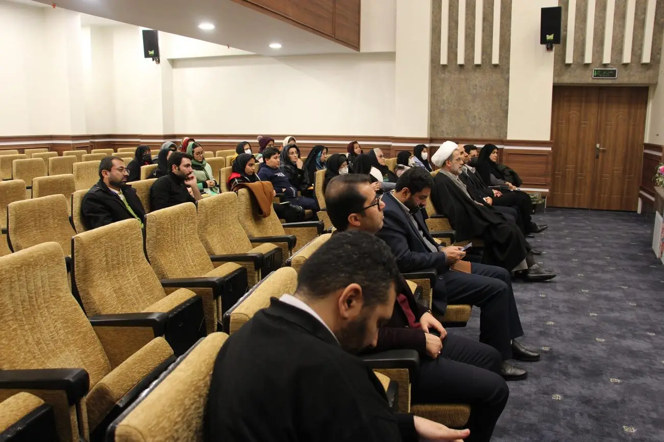 نویسندگان مددجوی کمیته امداد