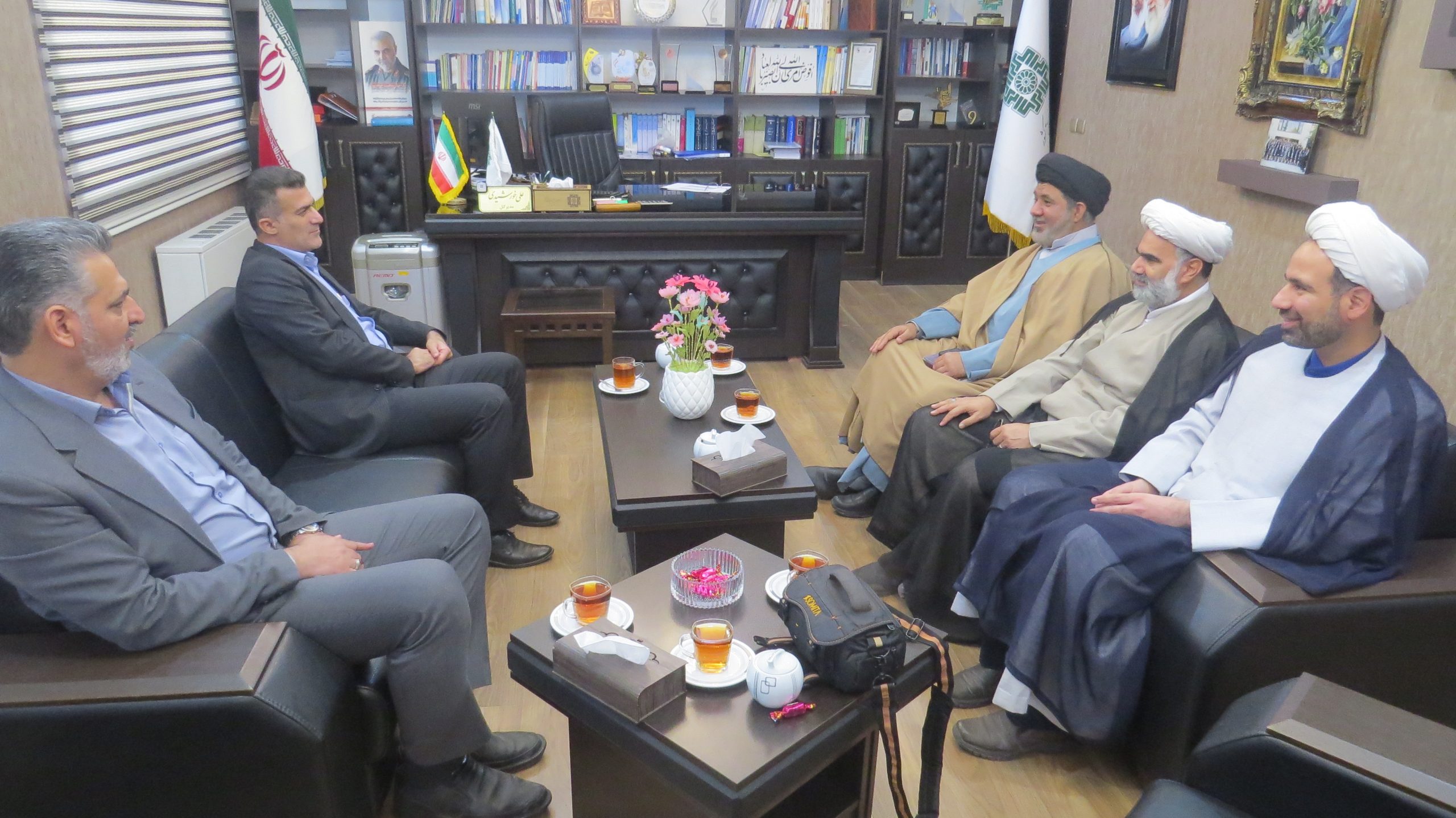 دیدار مدیر ستاد اقامه نماز با مدیرکل دارایی استان یزد