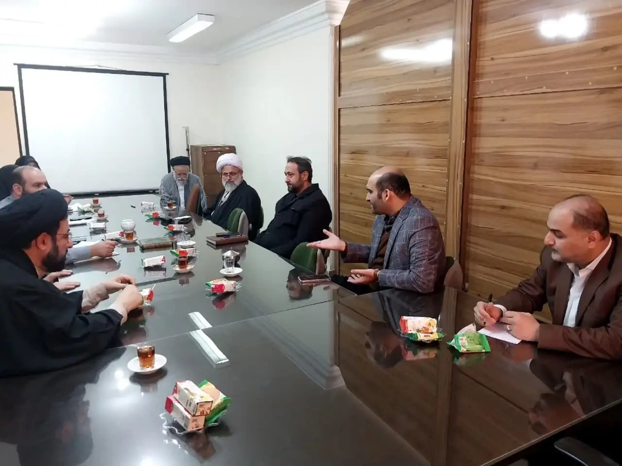 جلسه هماهنگی جشن میلاد امام زمان (عج)