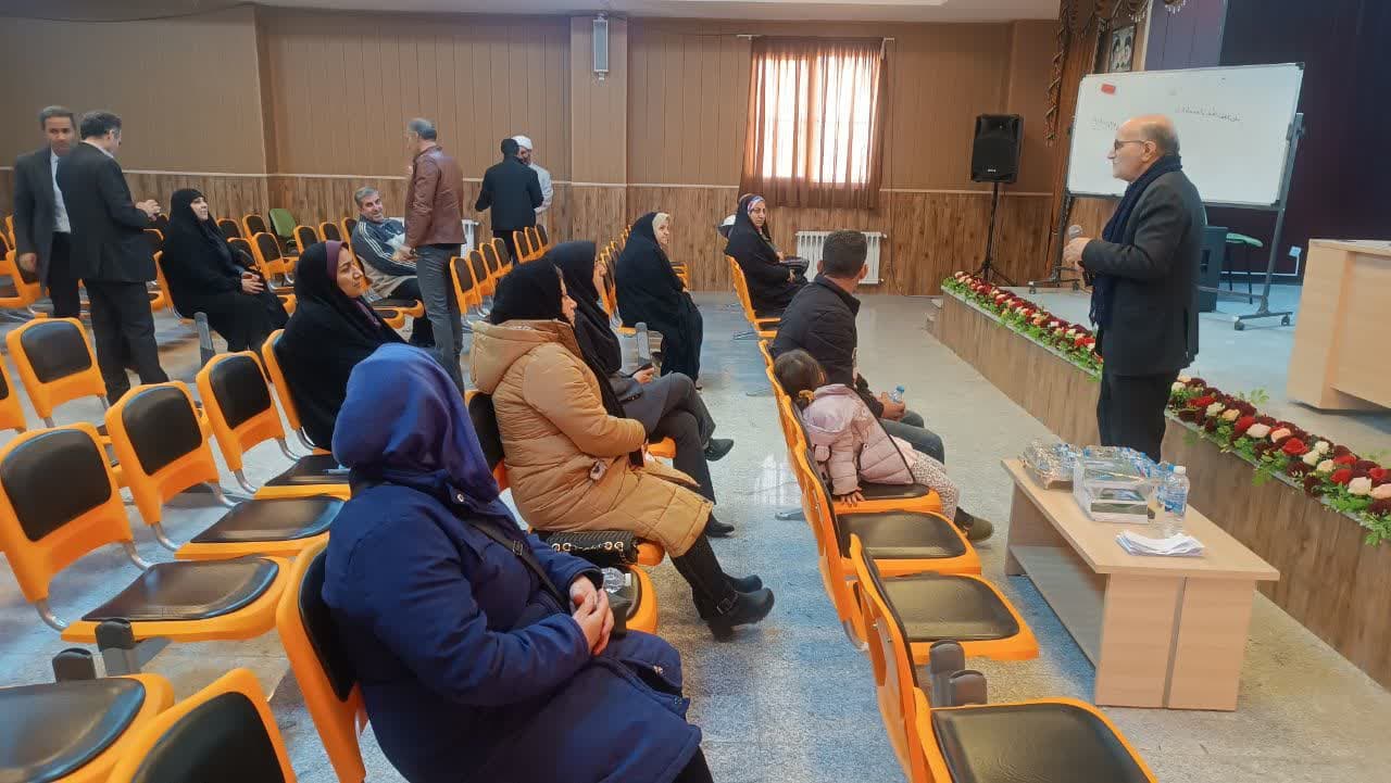بازدید مدیر ستاد اقامه نماز استان کردستان از دوره دهای آموزشی