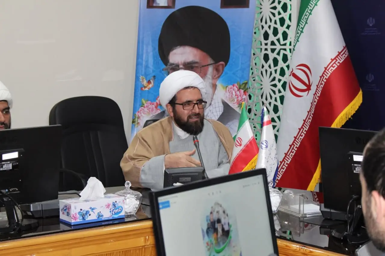 جلسه شورای عالی نماز و فعالیت های قرآن و عترت آموزش وپرورش استان مرکزی