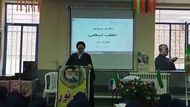 سخنرانی دبیر ستاد اقامه نماز شهرستان رفسنجان در مدرسه شاهد این شهرستان