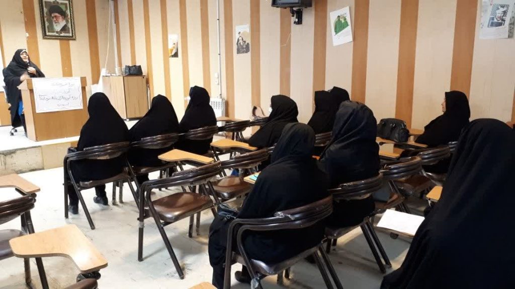 کارگاه آموزشی ویژه معلمان ابتدایی شهرستان فریمان برگزار شد