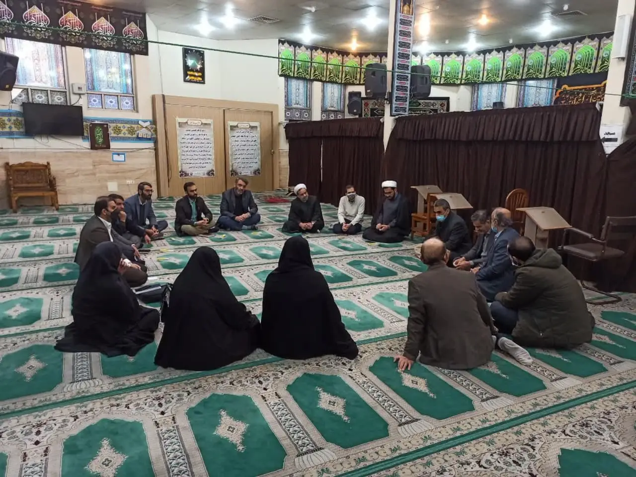 نشست هم اندیشی ستاد اقامه نماز دانشکده علوم پزشکی شیراز