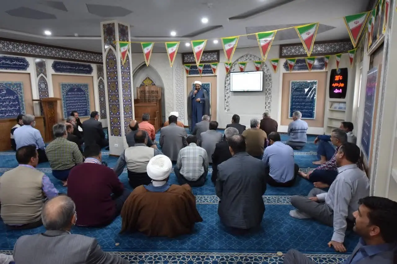 مراسم تودیع و معارفه امام جماعت اداره کل کمیته امداد امام خمینی (ره) خراسان جنوبی برگزار شد
