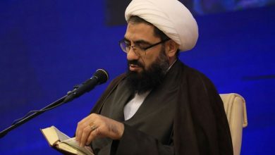 امام جمعه همدان در خطبه های نماز جمعه به بیان اهمیت لباس ظاهری و باطنی نمازگزار پرداخت.