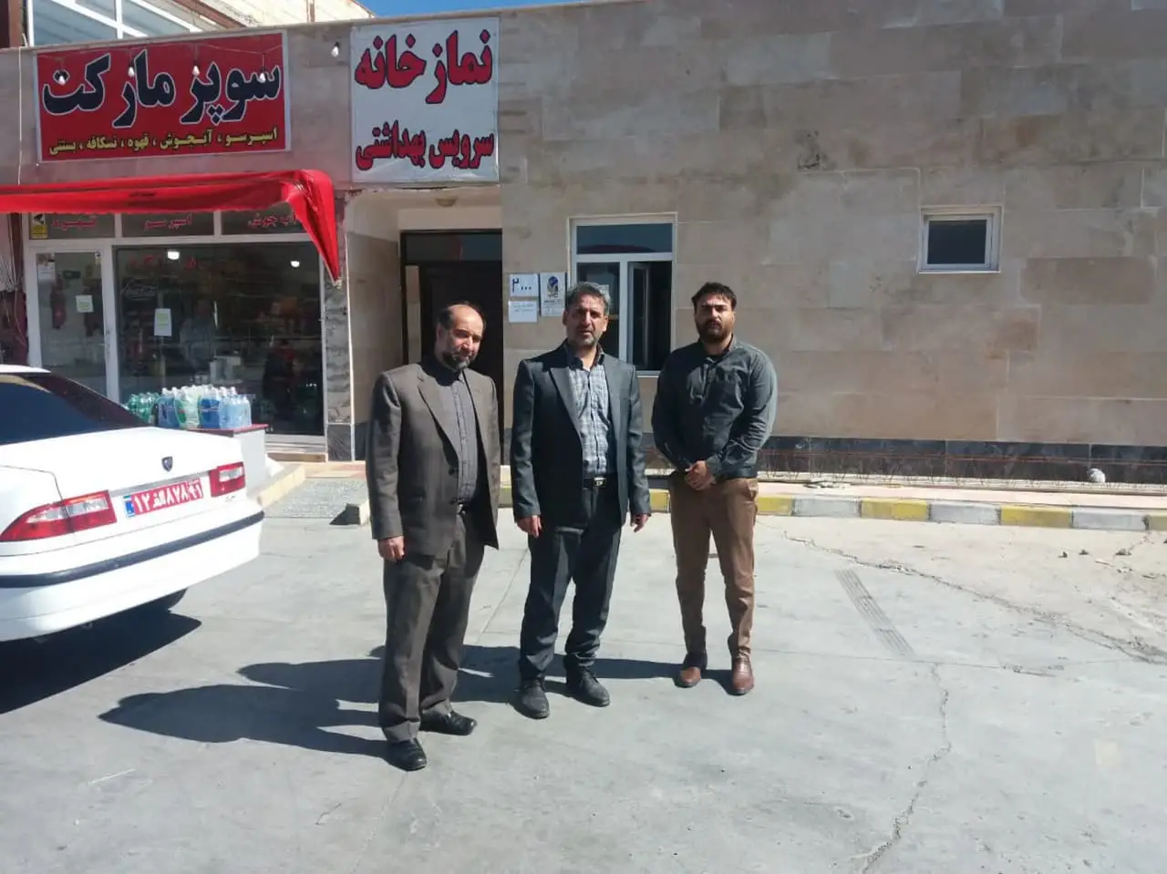 بازدید کارشناس نظارت از نمازخانه های بین راهی
