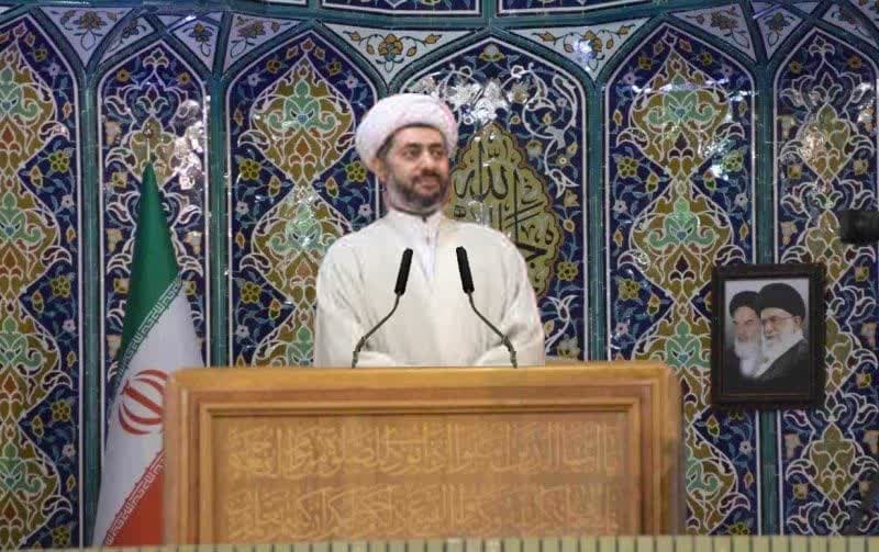 سخنرانی آقاجانی مدیر ستاد اقامه نماز پیش از خطبه های نماز جمعه تبریز