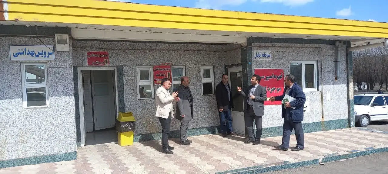 بازدید دبیران شهرستانها از نمازخانه های بین راهی