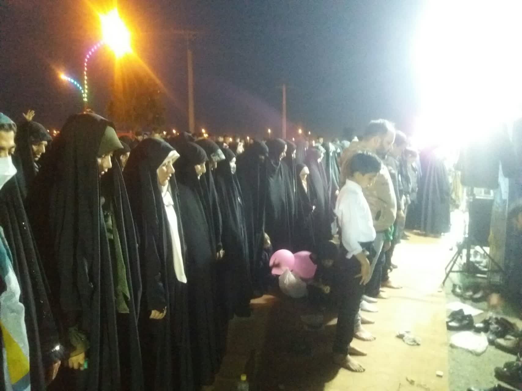 اقامه نماز منتظران در بلوار پیامبر اعظم قم
