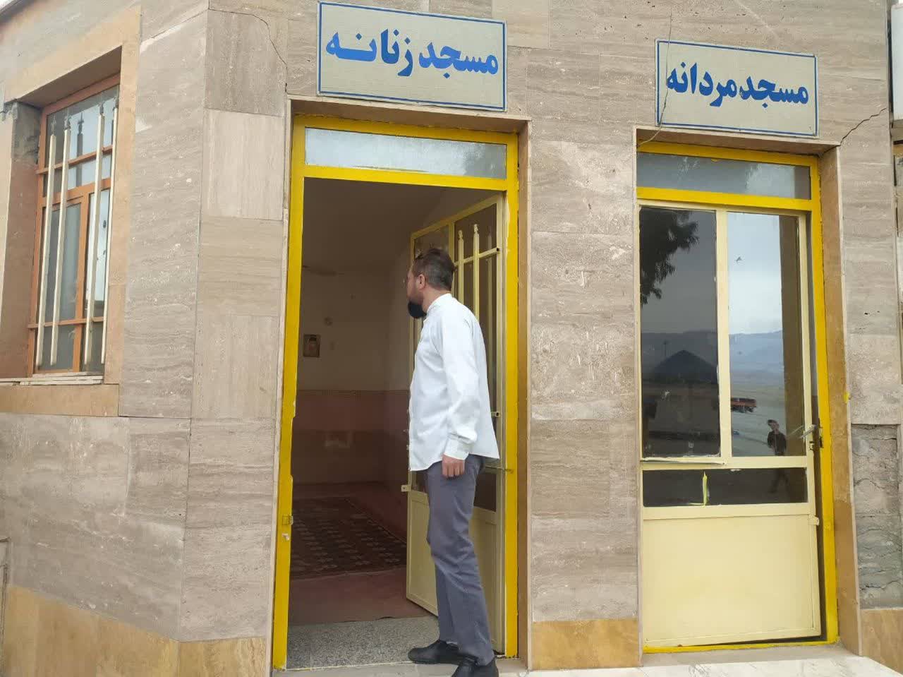 بازدید مدیر ستاد اقامه نماز استان سمنان از مسجد بین راهی یکی از پمپ بنزینهای ایوانکی