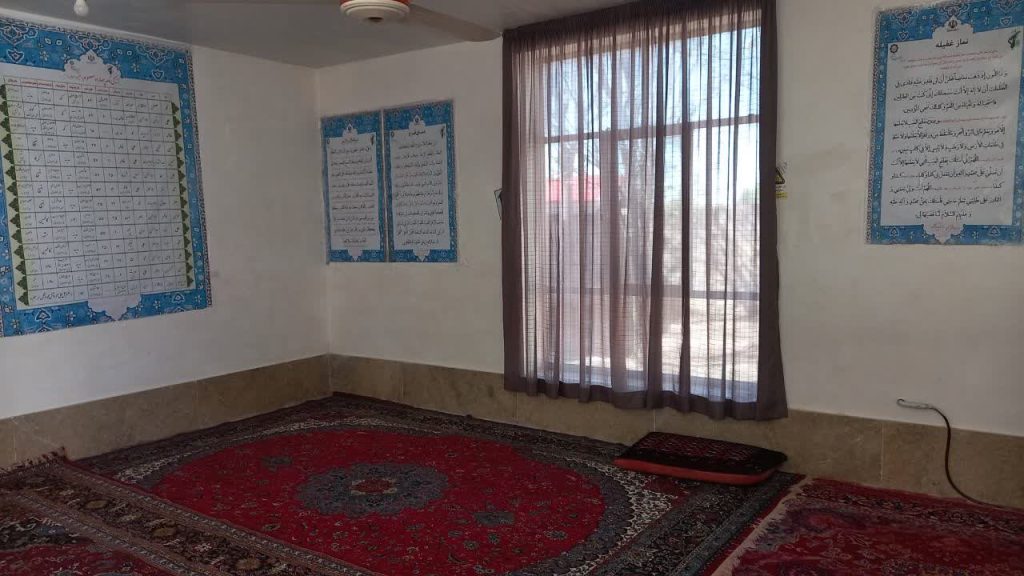 دبیران اقامه نماز شهرستان های استان از نمازخانه ها و مجتمع های میان راهی بازدید کردند