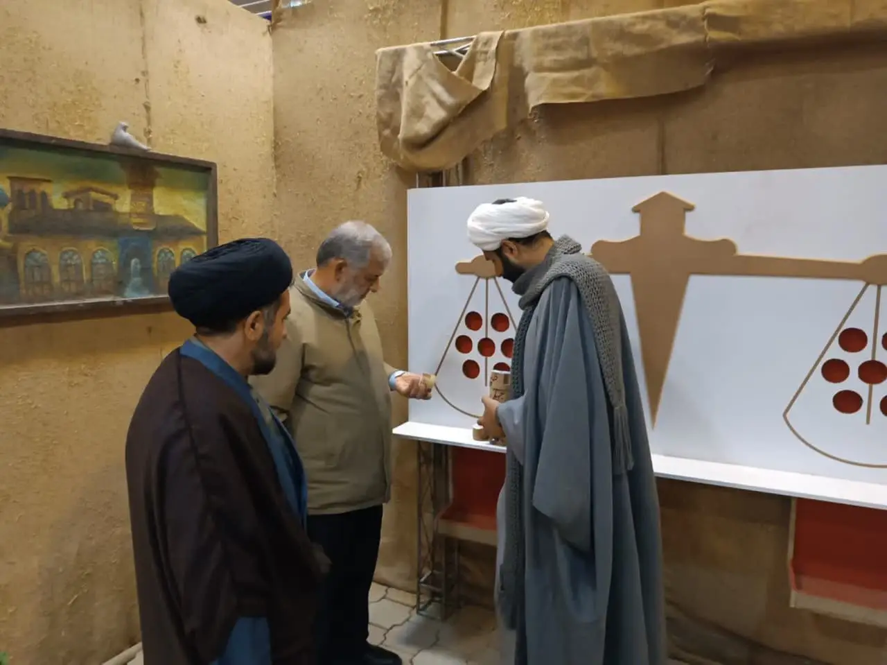 بازدید مدیر بنیاد فرهنگی حضرت مهدی موعود(عج) از نمایشگاه مهدوی "مصیر"