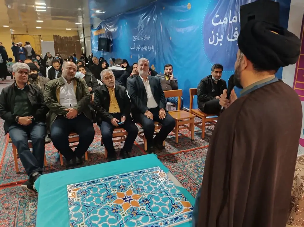 بازدید مدیر بنیاد فرهنگی حضرت مهدی موعود(عج) از نمایشگاه مهدوی "مصیر"
