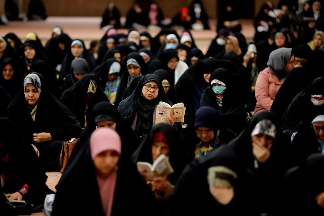 ندبه اجتماع قلوب گرگان در مصلی وحدت برگزار شد