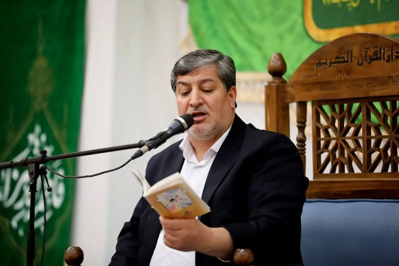ندبه اجتماع قلوب گرگان در مصلی وحدت برگزار شد
