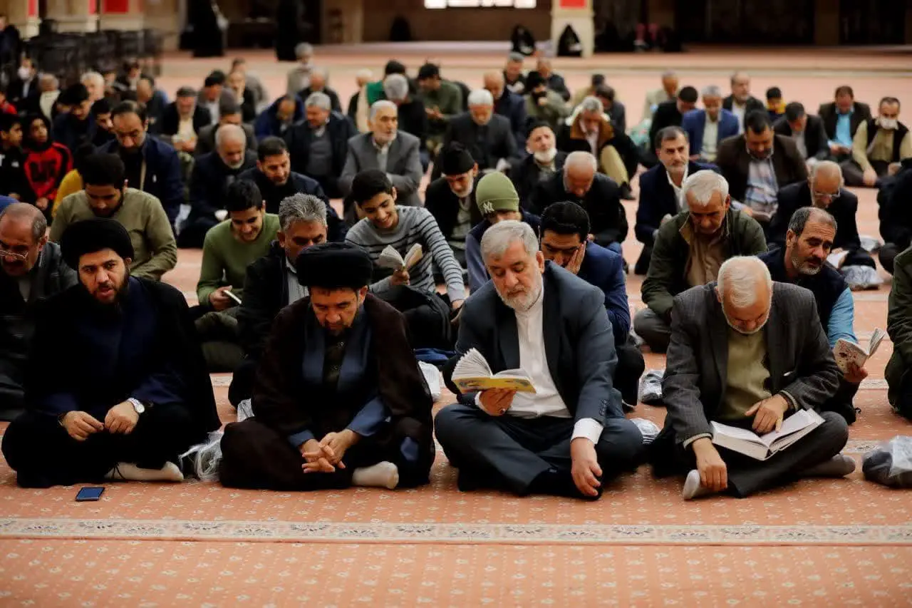 ندبه اجتماع قلوب گرگان در مصلی وحدت برگزار شد