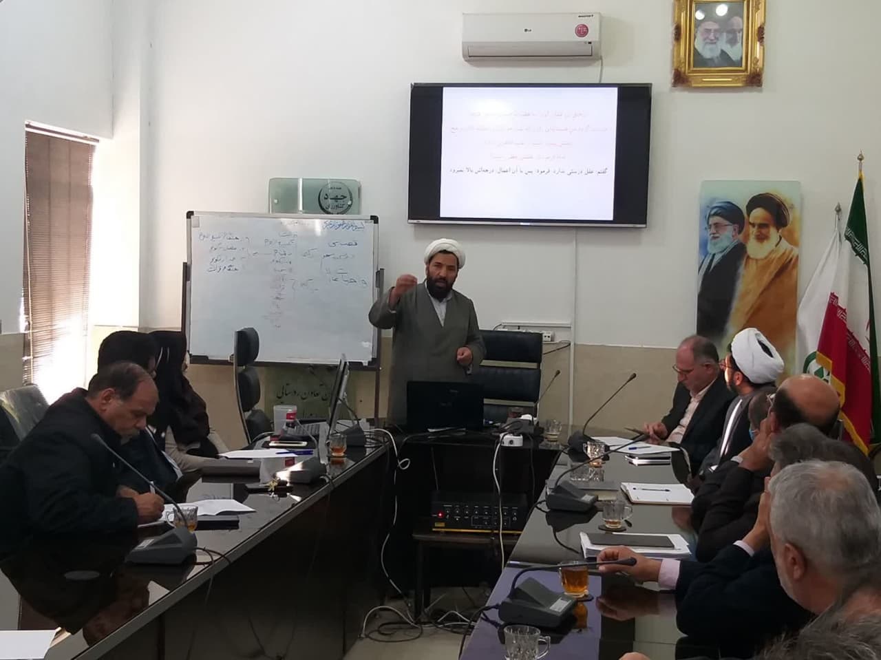 نشست تخصصی نماز ویژه کارکنان سازمان تعاون روستایی استان برگزار شد