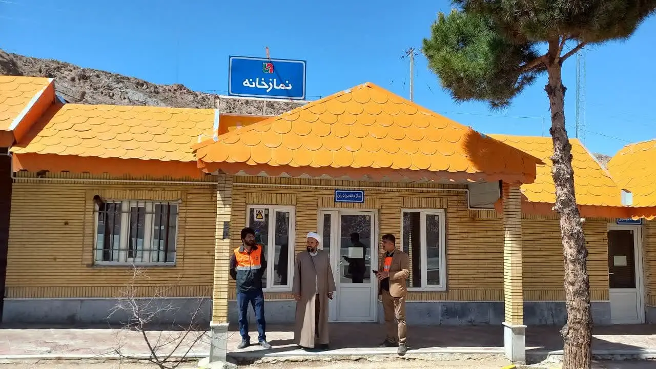 بازدید از مساجد و نماز خانه های بین راهی استان خراسان جنوبی