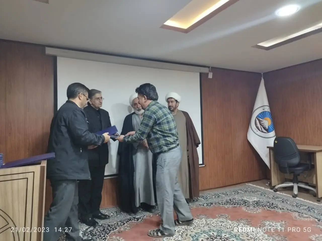 تجلیل از فعالان و خادمین نماز -3 (2)