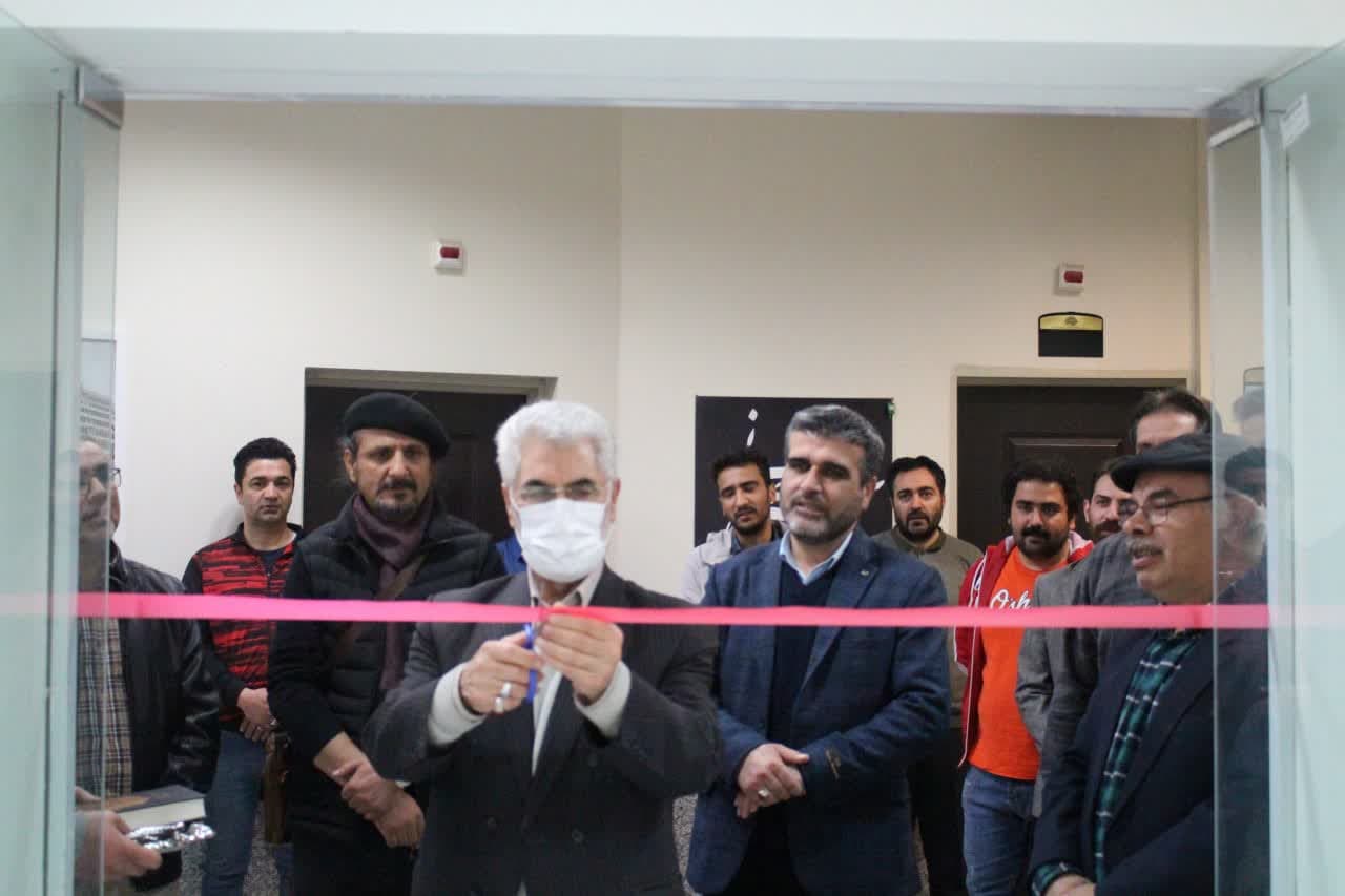 آئین افتتاح نمایشگاه آثار گرافیکی نماز در اردبیل