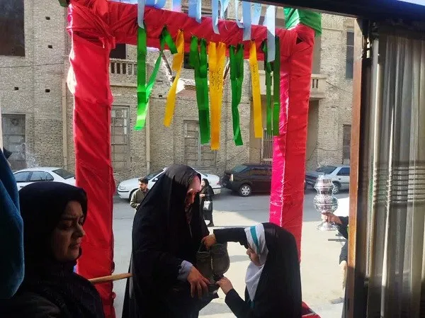 اقامه نماز جماعت روزه اولی ها در جشن هلهله فرشتگان در گرگان