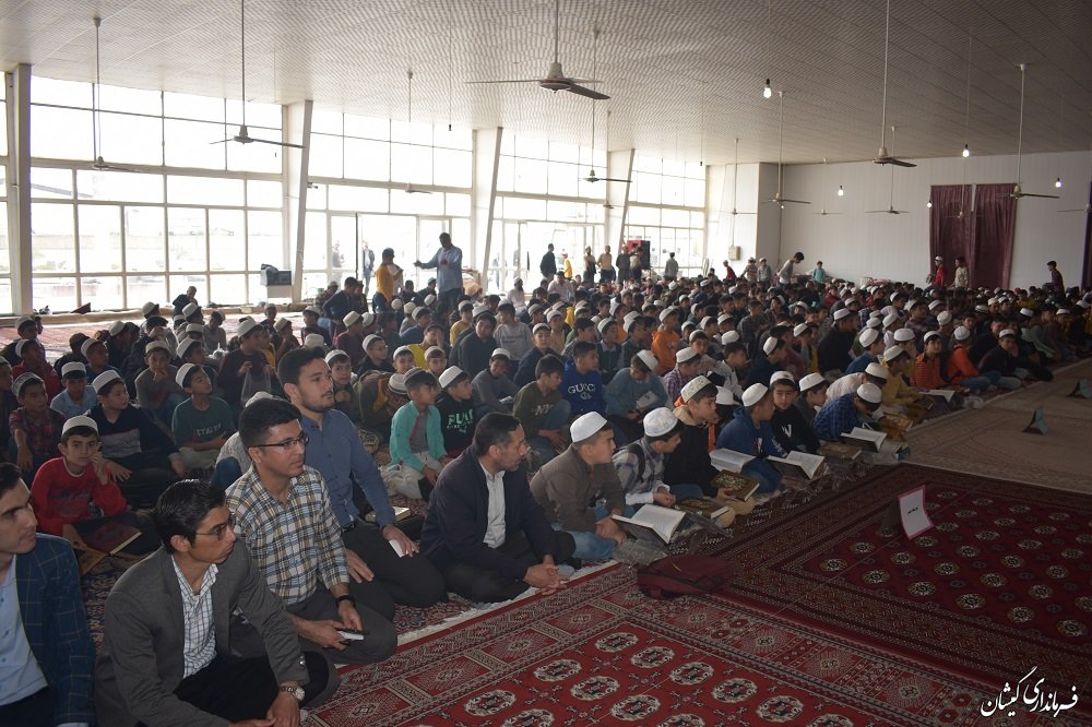 برگزاری سی و یکمین اجلاسیه سراسری نماز دانش آموزی در گمیشان
