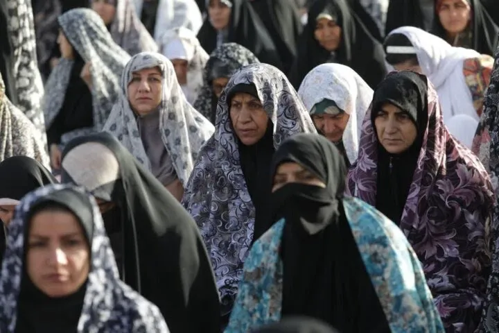 نماز باشکوه عید فطر در ایلام اقامه شد