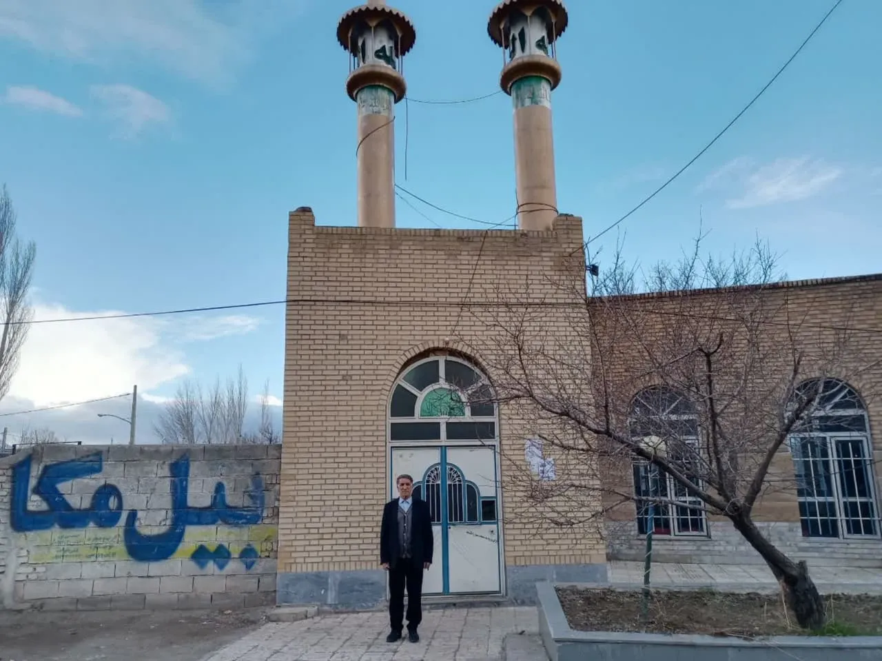 بازید دبیر شهرستان سراب از نماز خانه های بین راهی شهرستان سراب