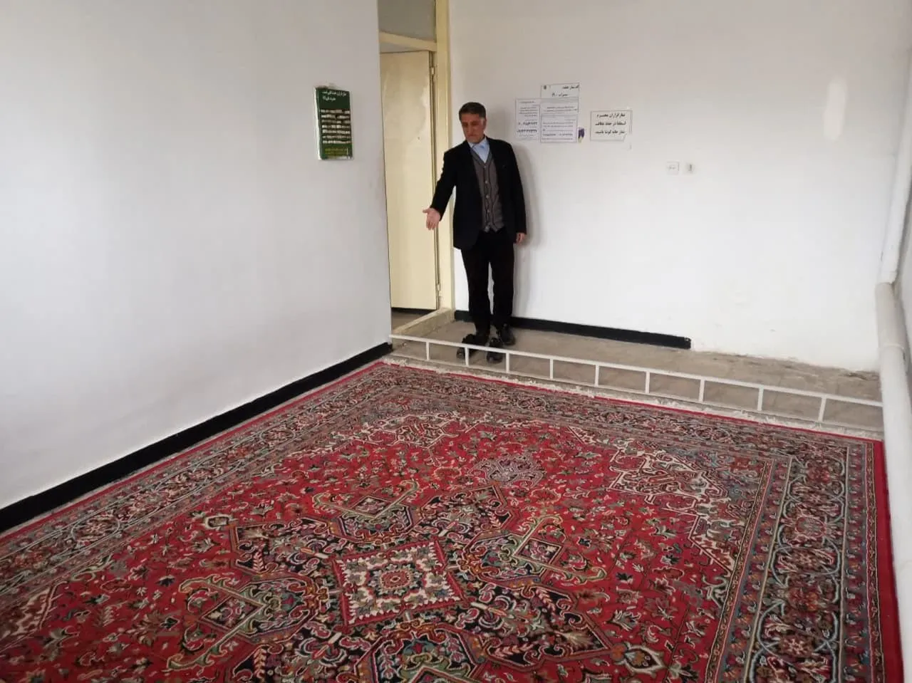 بازید دبیر شهرستان سراب از نماز خانه های بین راهی شهرستان سراب