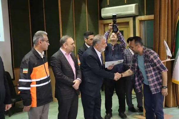 مراسم تقدیر از فعالان و خادمین پویش همراهان سفر ایمن در گلستان