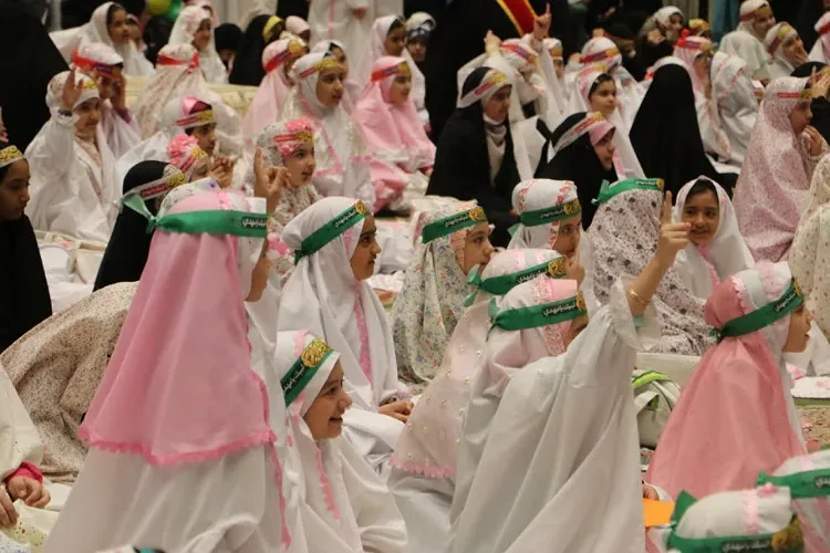 اقامه نماز جماعت روزه اولی ها در جشن هلهله فرشتگان در گرگان