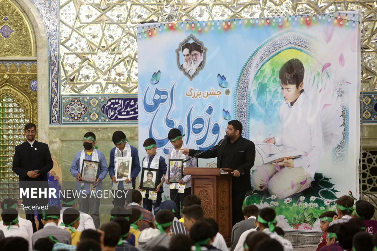 گزارش تصویری جشن پسران روزه اولی‌ در حرم حضرت معصومه(س)