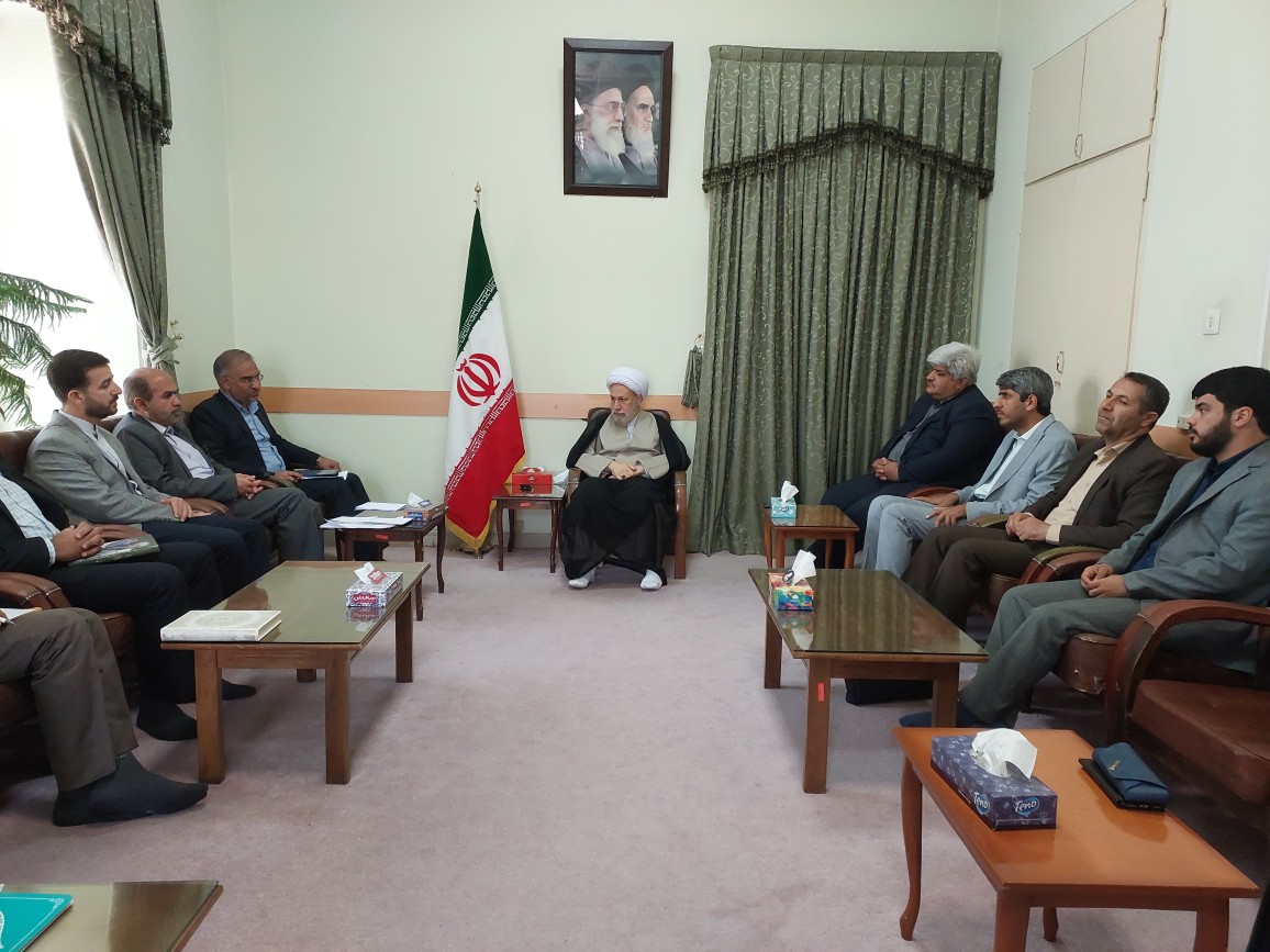 جلسه هماهنگی اجلاسیه نماز دانشآموزی کشور در شیراز