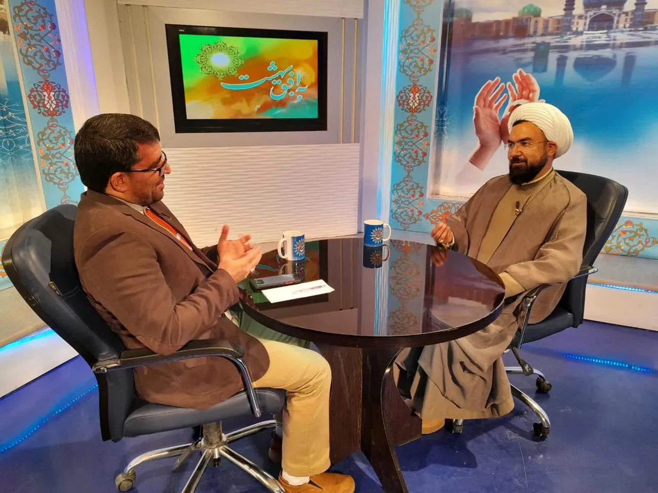 شرکت مدیر ستاد اقامه نماز استان سمنان در برنامه های صدا و سیما در طول نوروز 1402