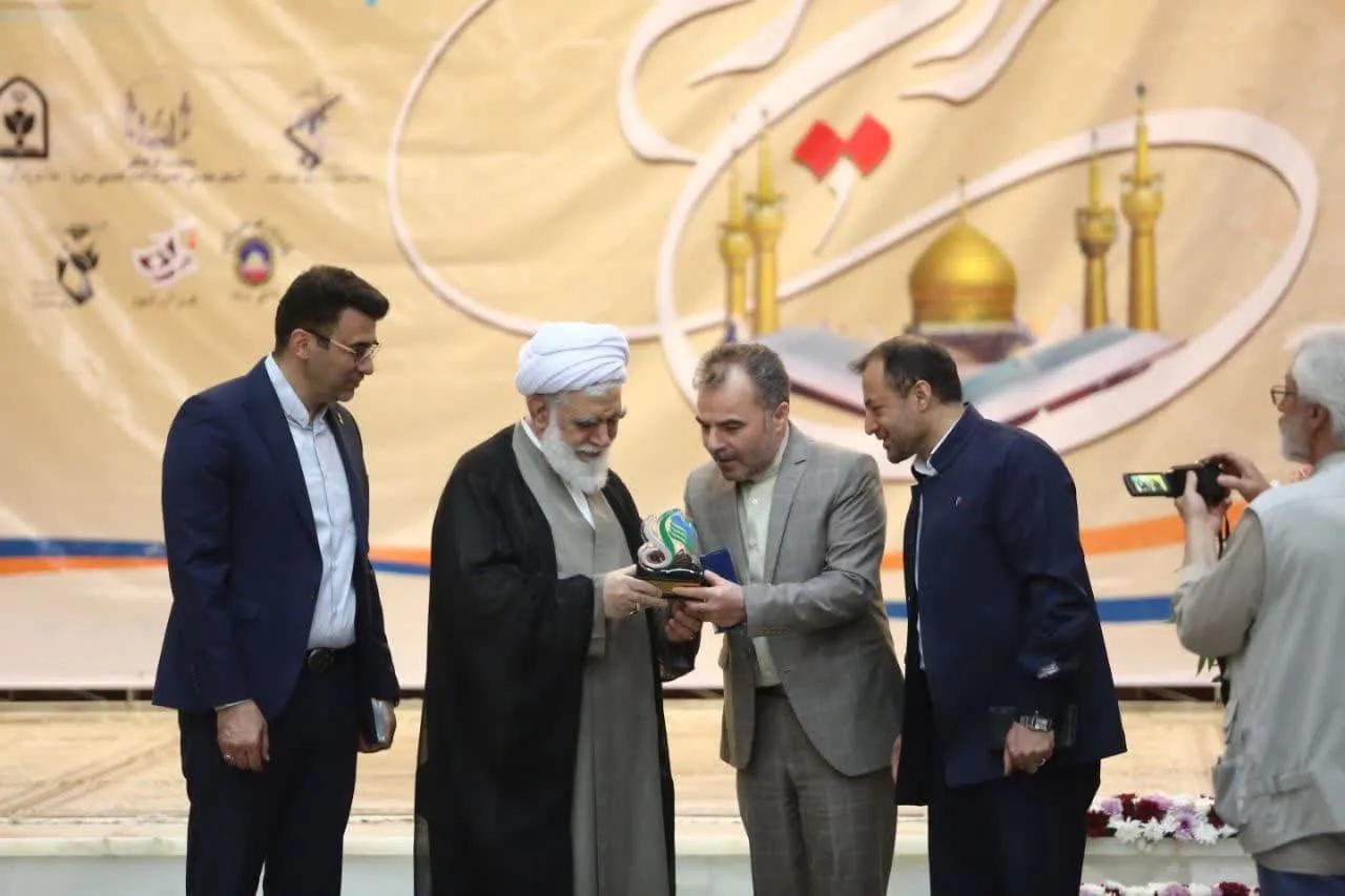 کنگره قرآن کریم دانش آموزان منطقه 2