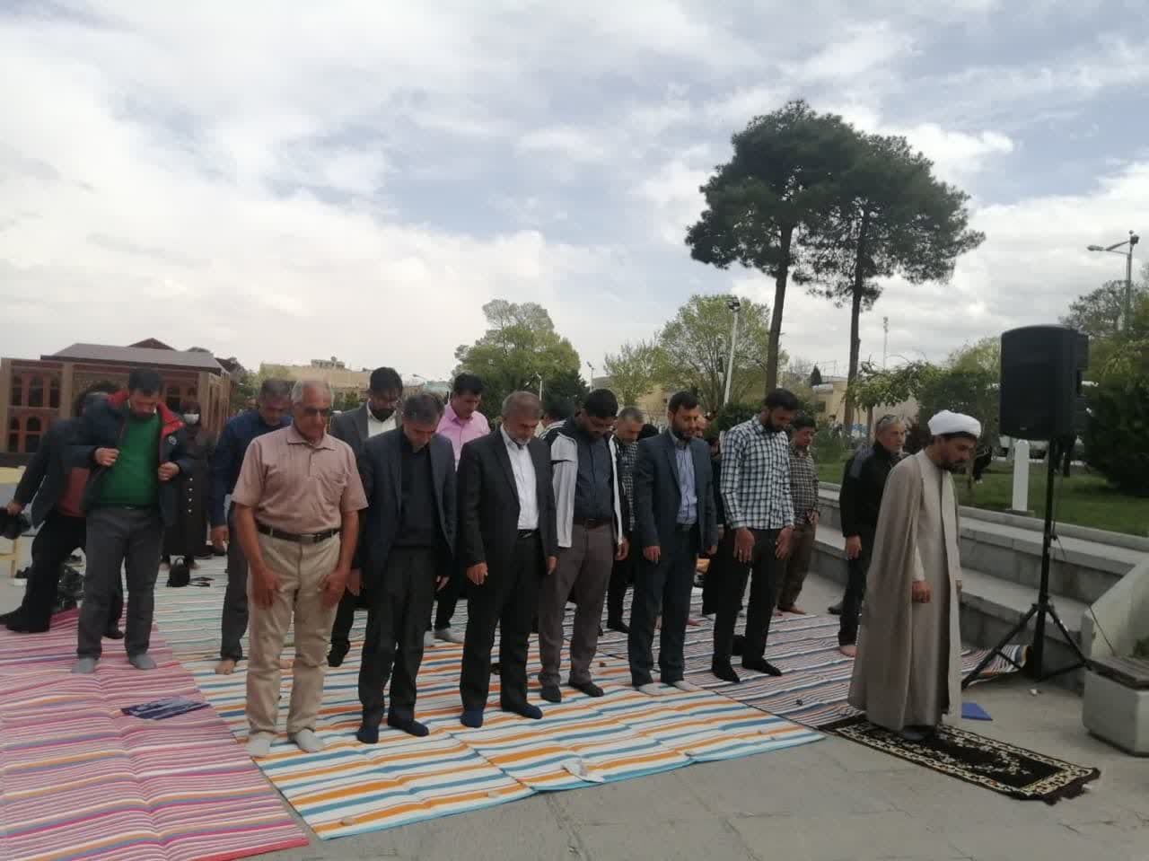 نماز در اماکن گردشگری اصفهان