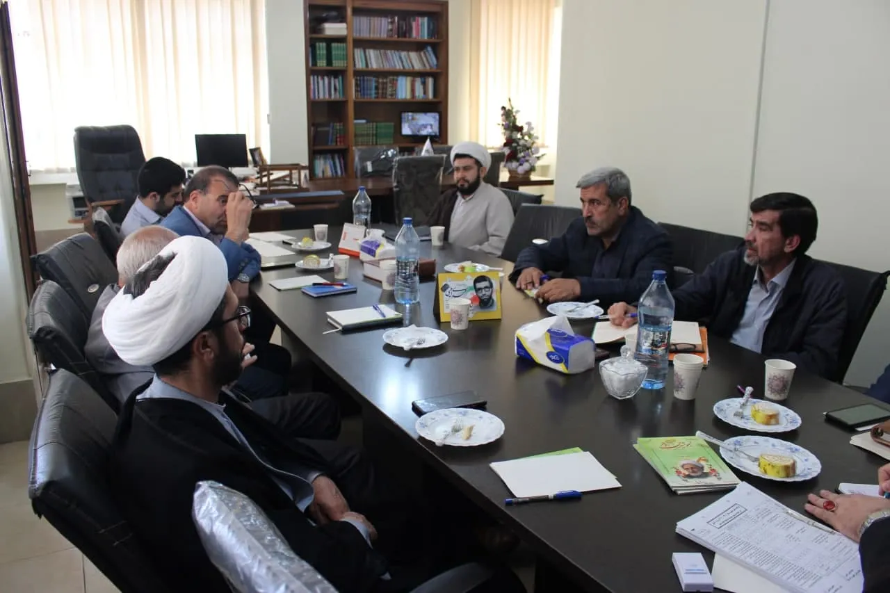 اولین نشست فصلی دبیران اقامه نماز شهرستان های استان آذربایجان غربی برگزار شد