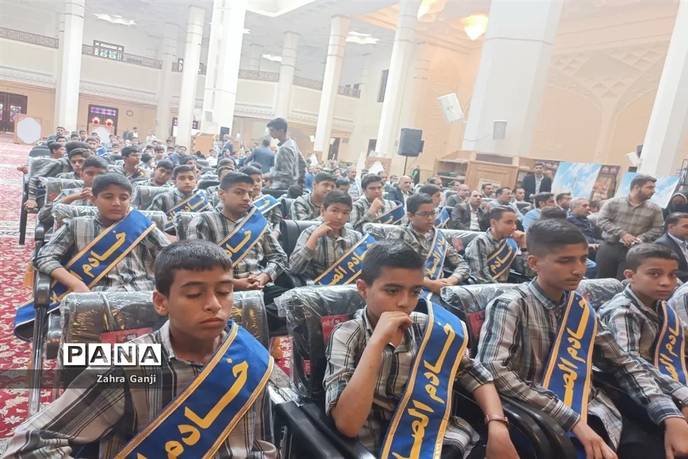 اجلاسیه سراسری نماز دانشآموزی در شیراز